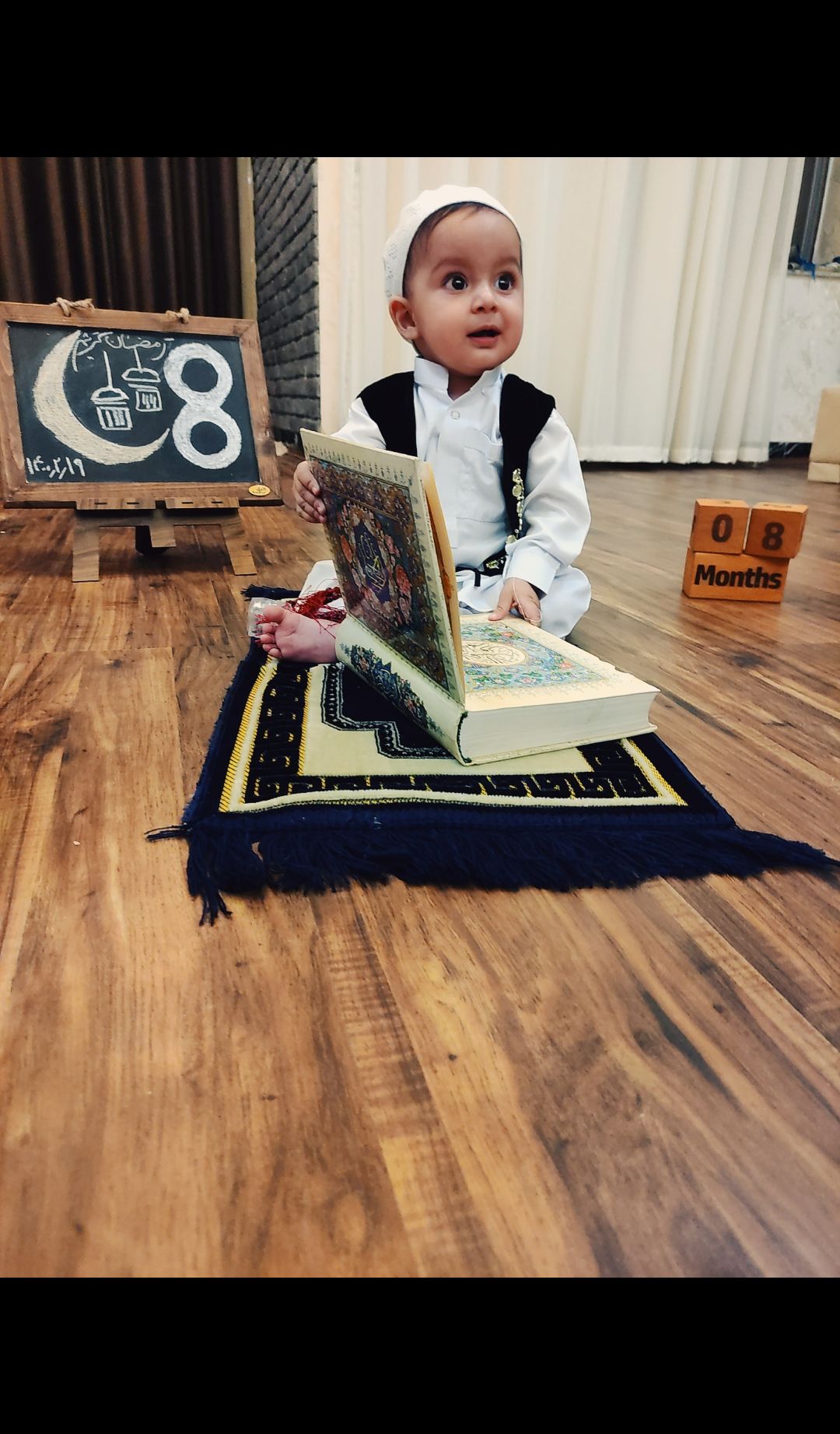 هشت ماهگی نوزاد شاهان نوعپرست