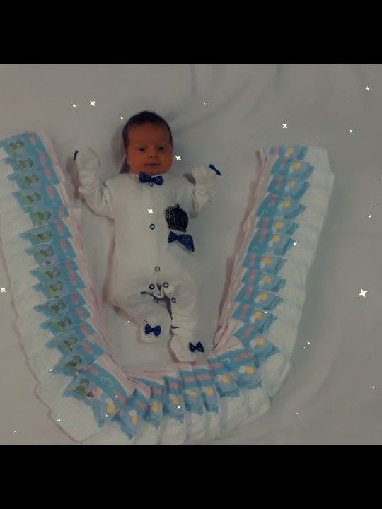 یک-ماهگی آرشام قادری