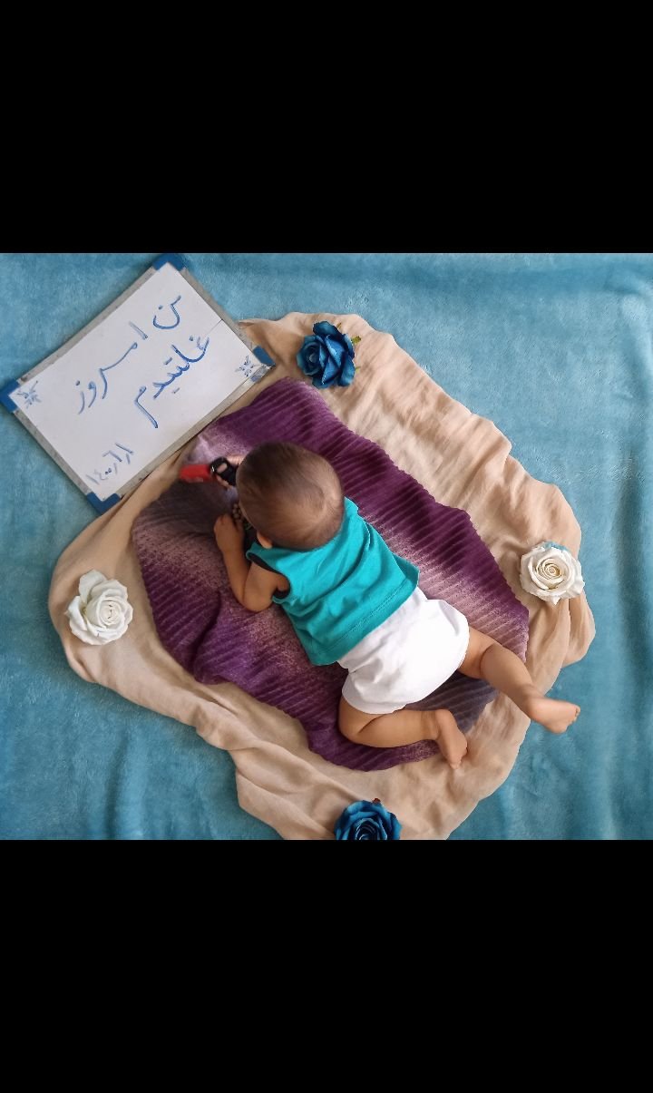 غلتیدن نوزاد محمدپارسا کریمی فرد