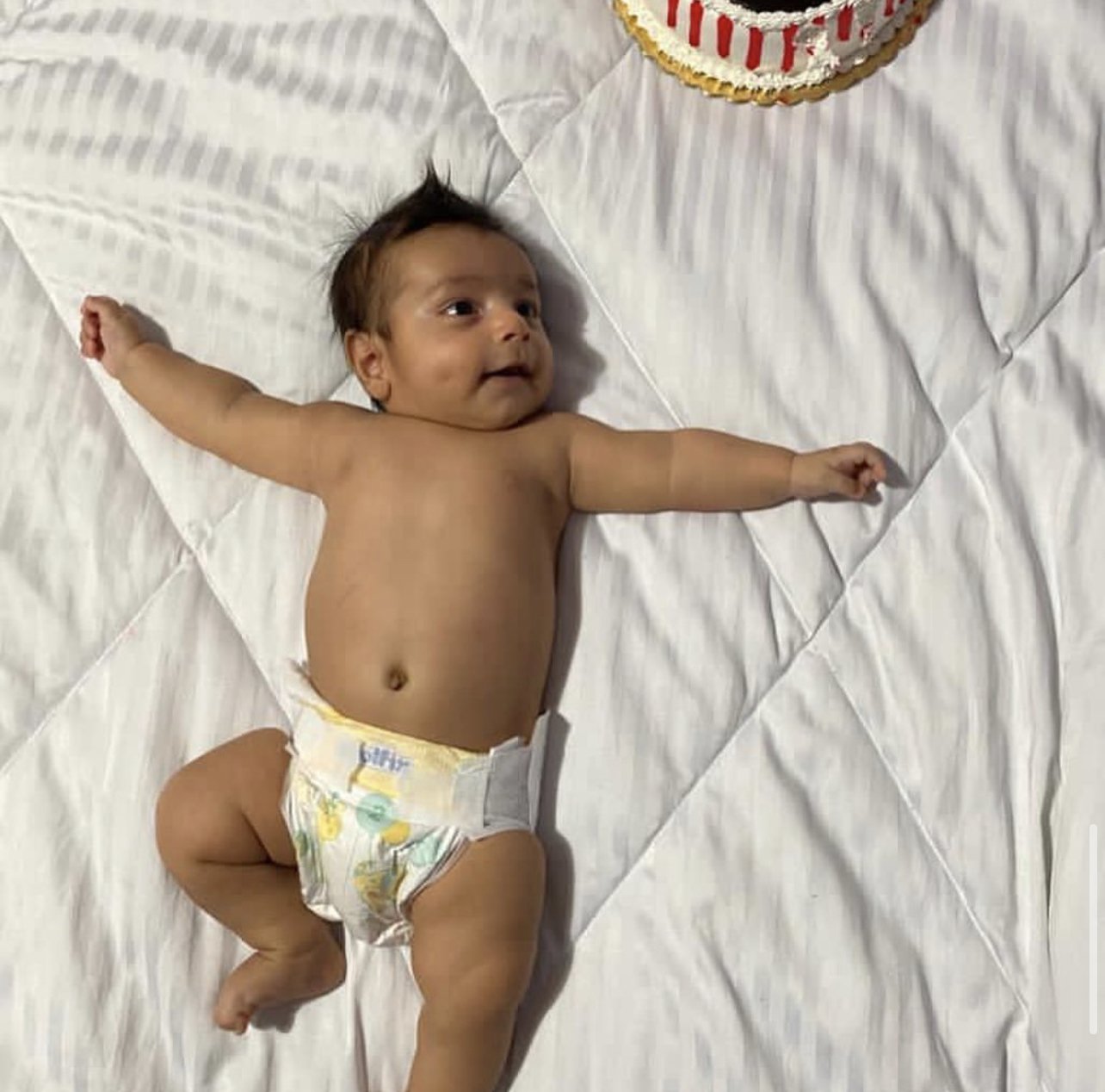 اولین خنده نوزاد ماکان حاجی محمدی