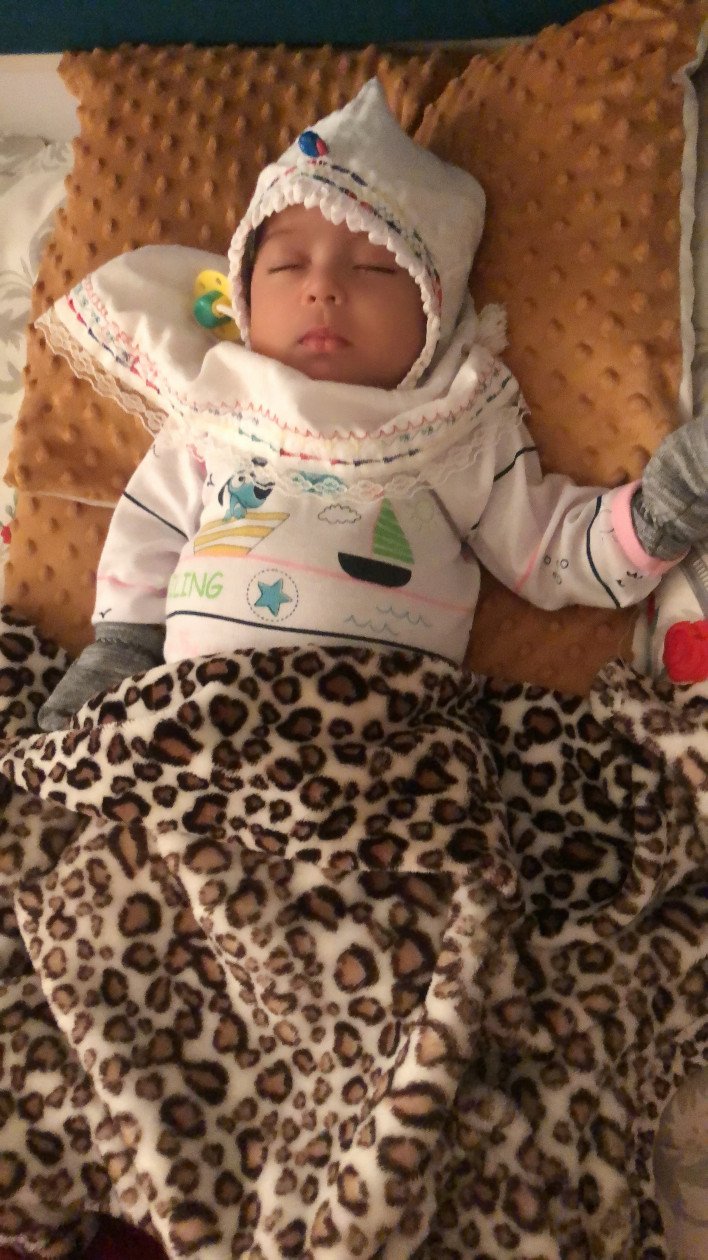 اولین خنده نوزاد عرشيا كامياب