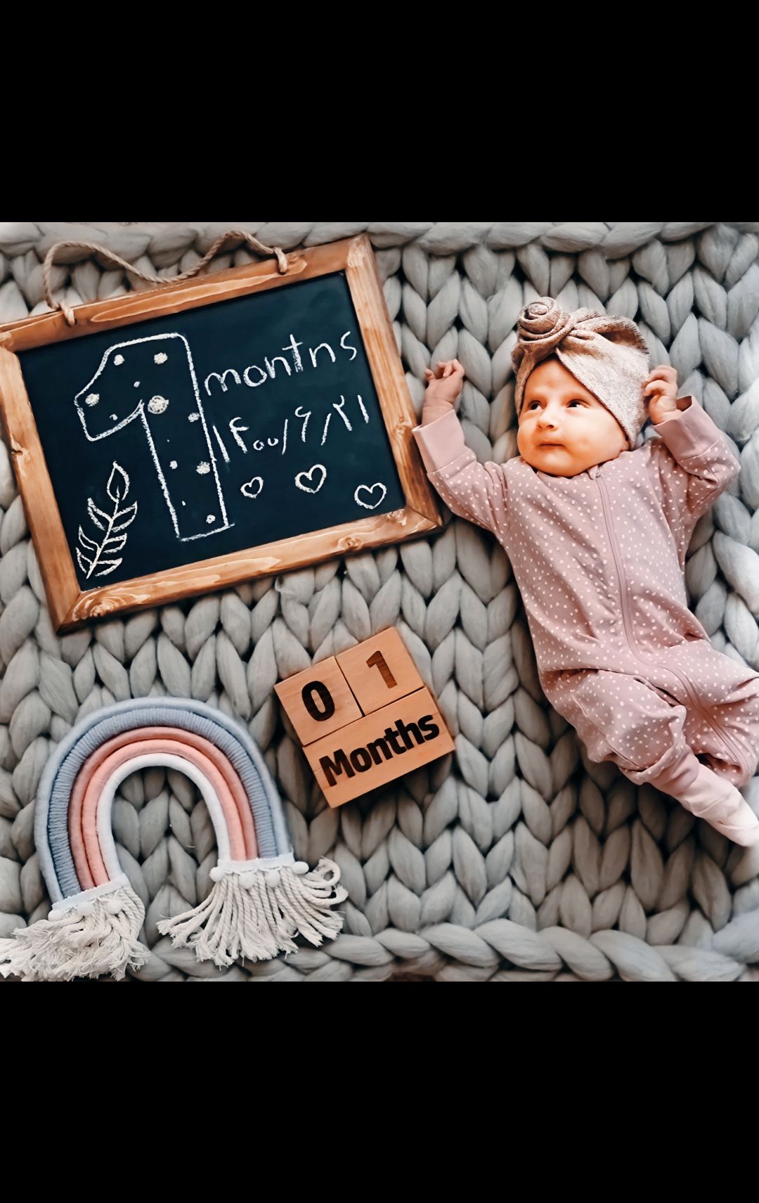 مکعب تاریخ شمار ویژه رستا احمدی