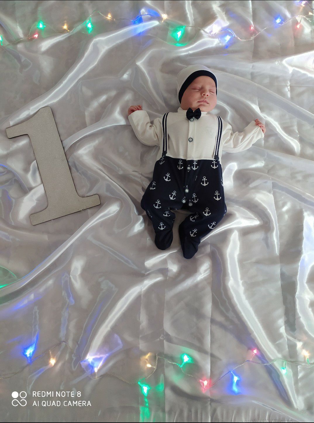 یک-ماهگیایده-عکس-ماهگرد سانیار