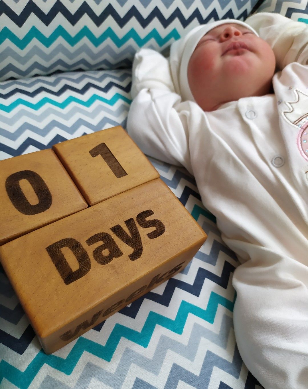 متولد شدن نوزاد شادی ارشادی