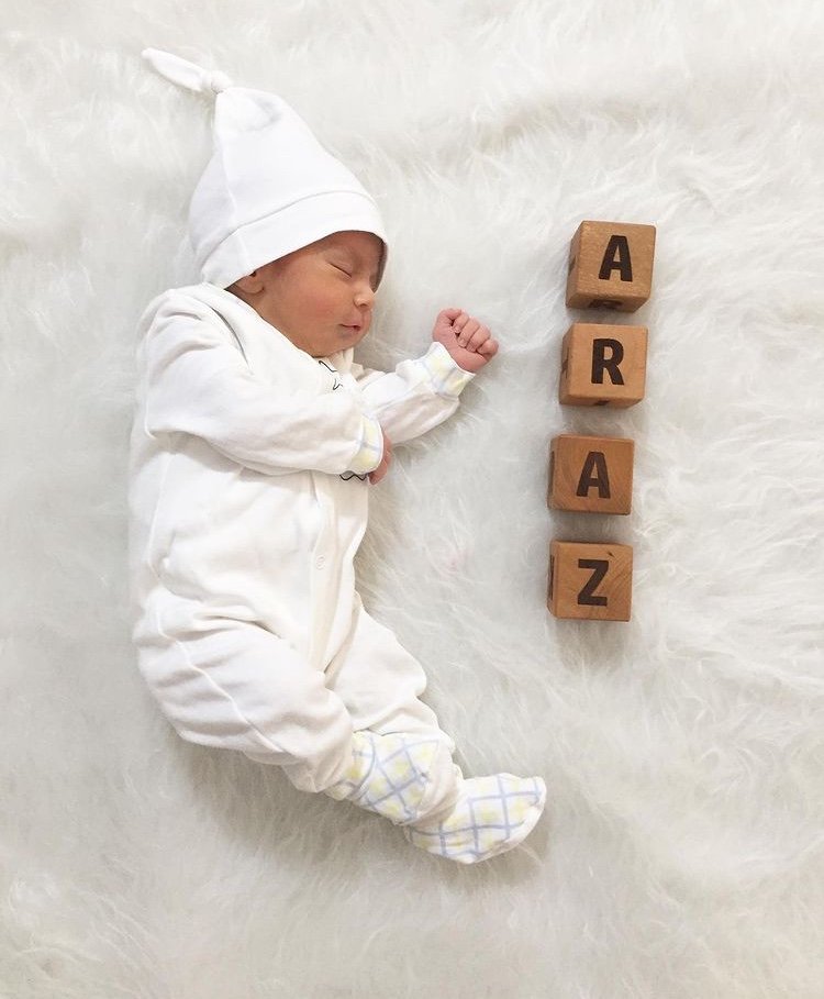 متولد شدن نوزاد آراز منيري