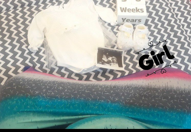 بارداری جانان داودی