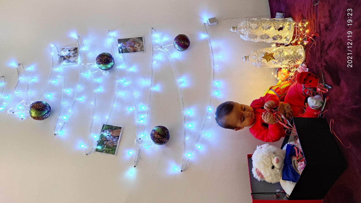 جشن کریسمس کودک پرهام پورایران