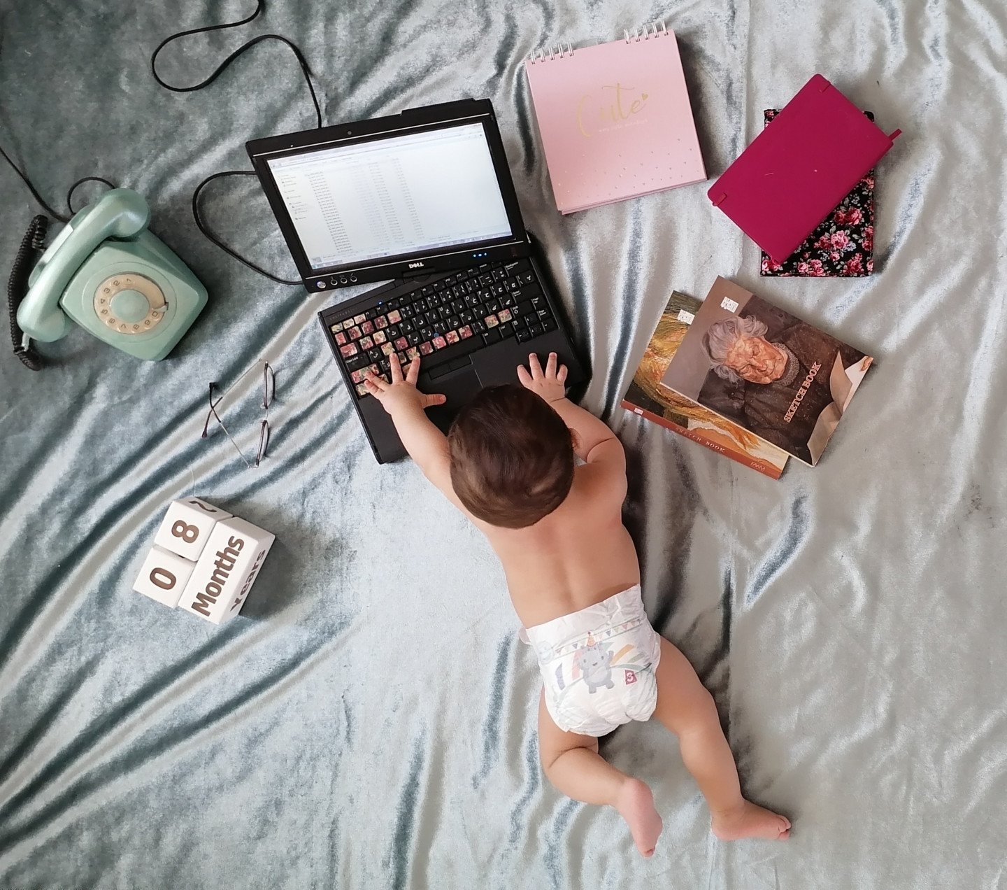 مکعب تاریخ‌شمار سید دانیال موسوی