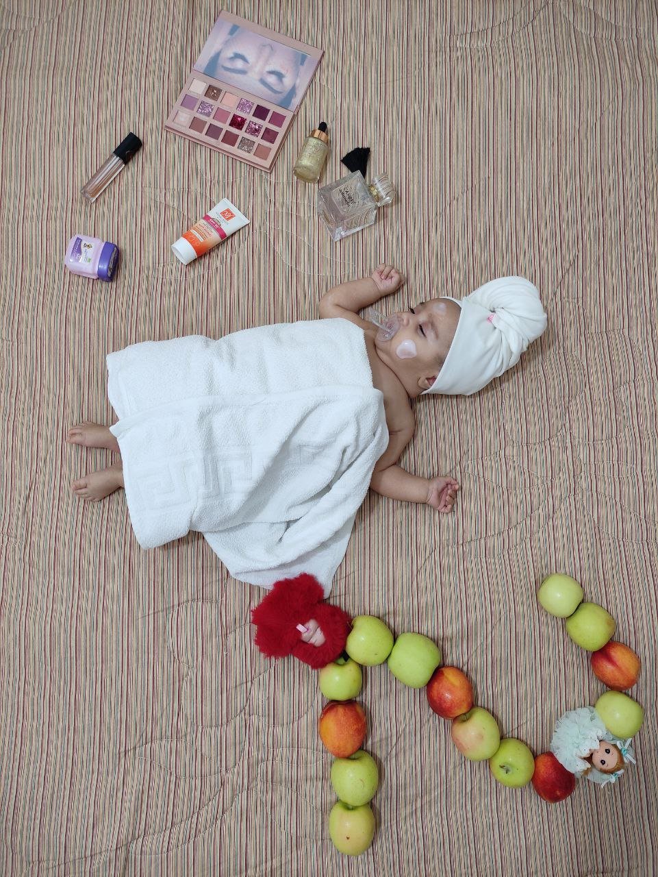 دو ماهگی نوزاد جانا بستاک