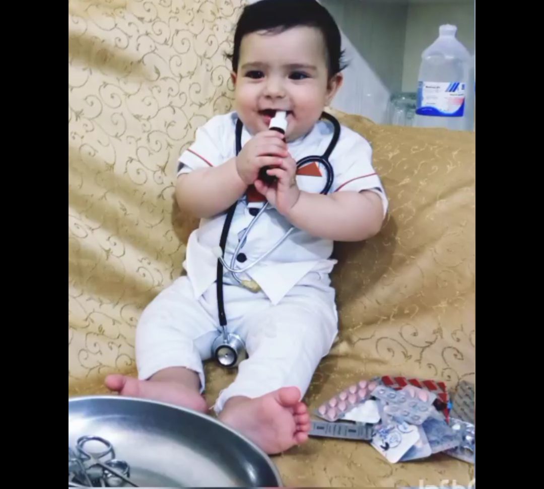 عکس کودک با تم شغلی Vihan.karimi