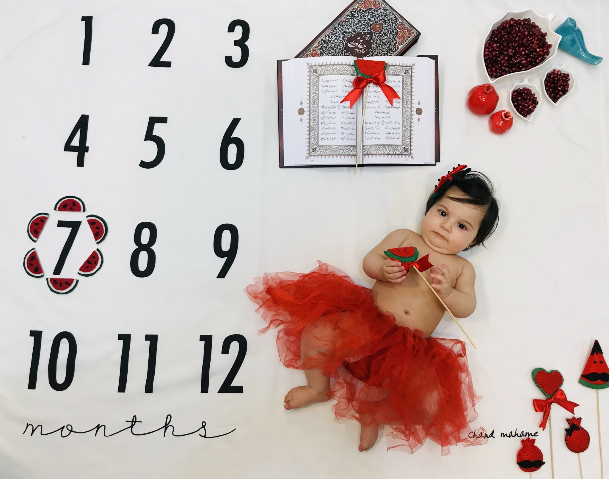 پارچه ماهگرد نوزاد طرح کلاسیک نورا عراقی