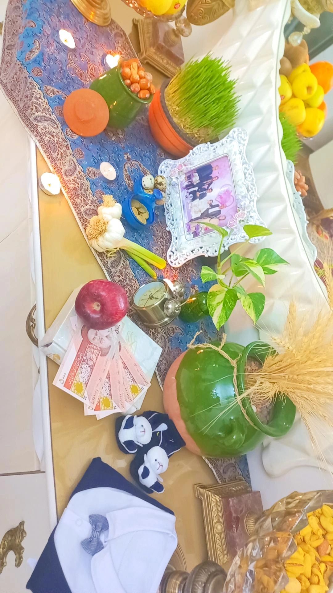 فروردین آکای خجسته