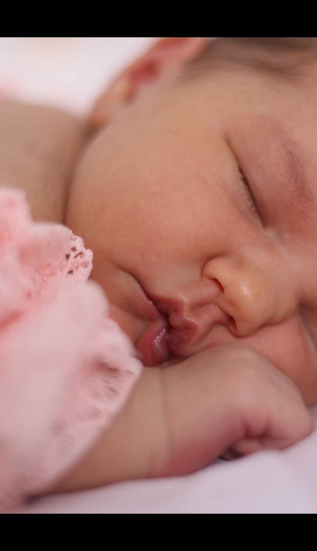 عکس نوزاد دختر روژان امساکی