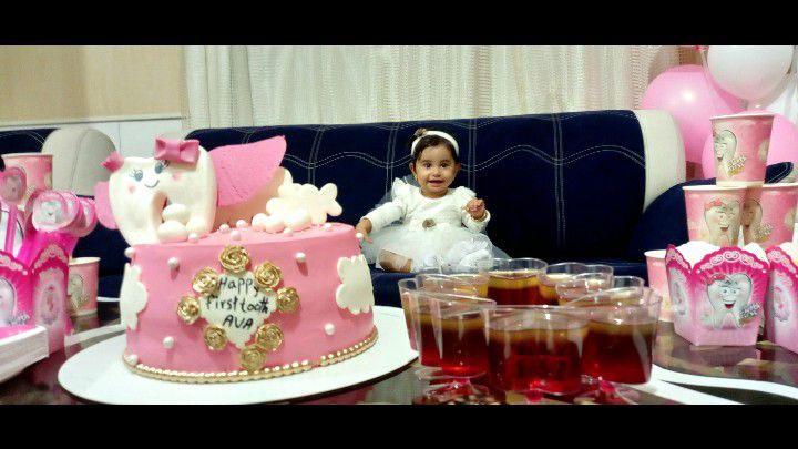 اولین نشستن نوزاد آوا مانیان