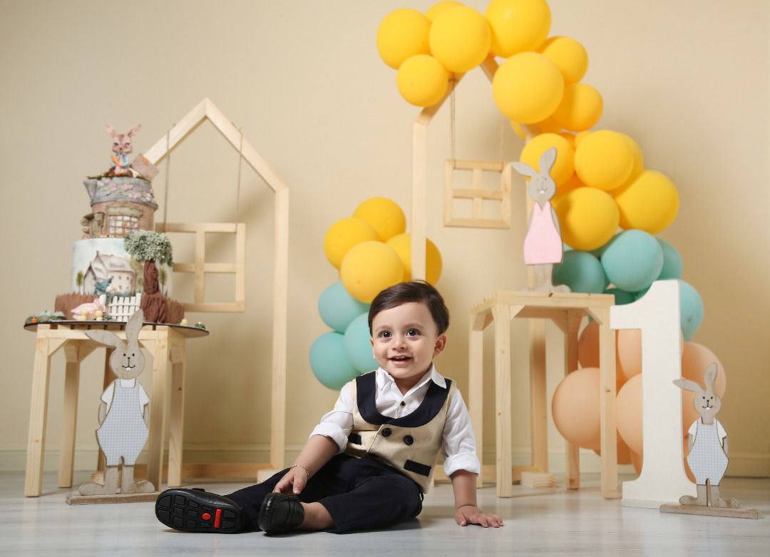 یک-سالگی نیکان