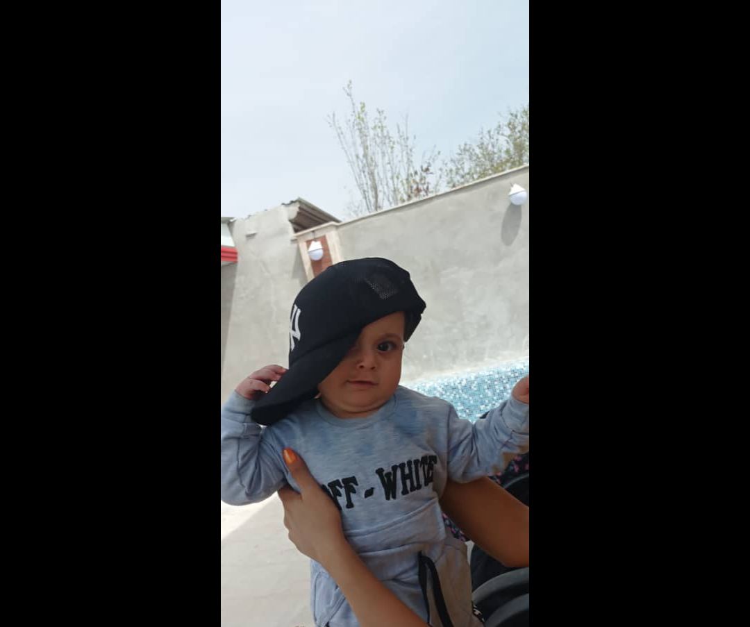 فروردین نیکان