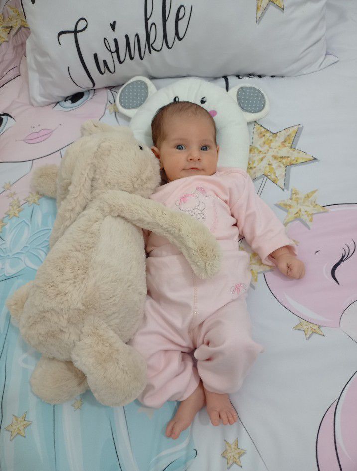 چشم-رنگی-مامان دل آرا دلیریان