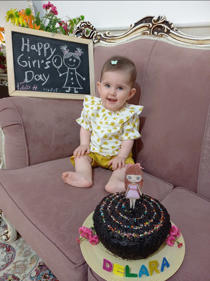 چشم-رنگی-مامان دل آرا دلیریان