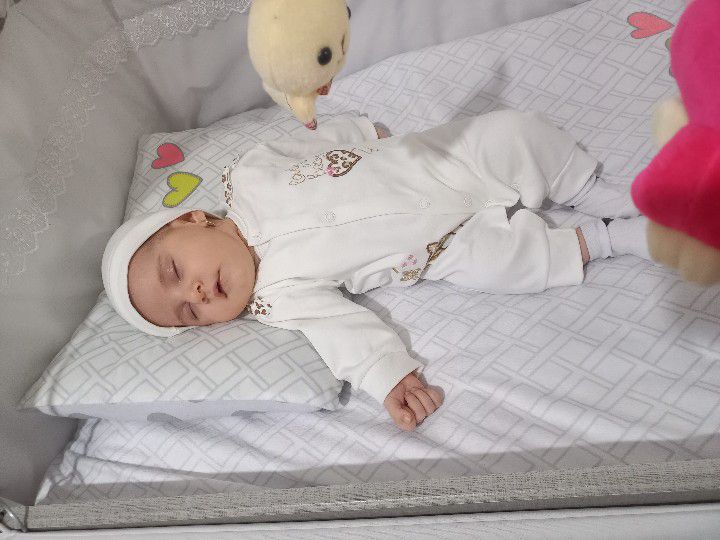 اولین-واکسن دل آرا دلیریان