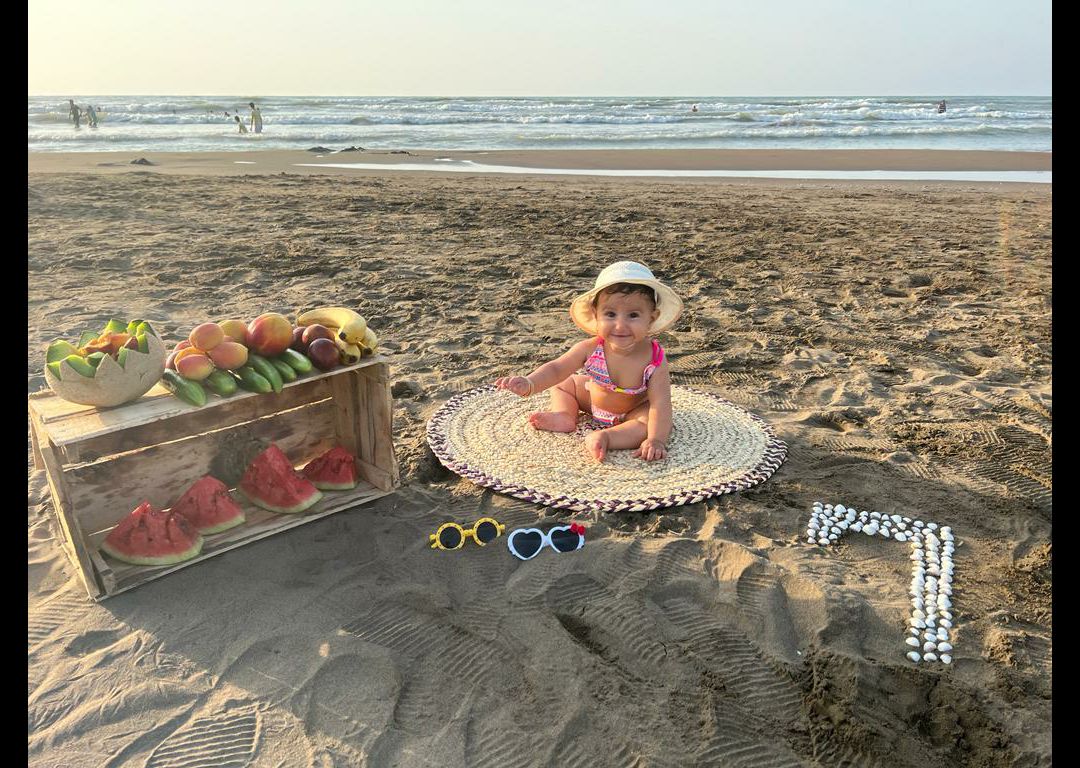 یلدایی مهرا مختاری