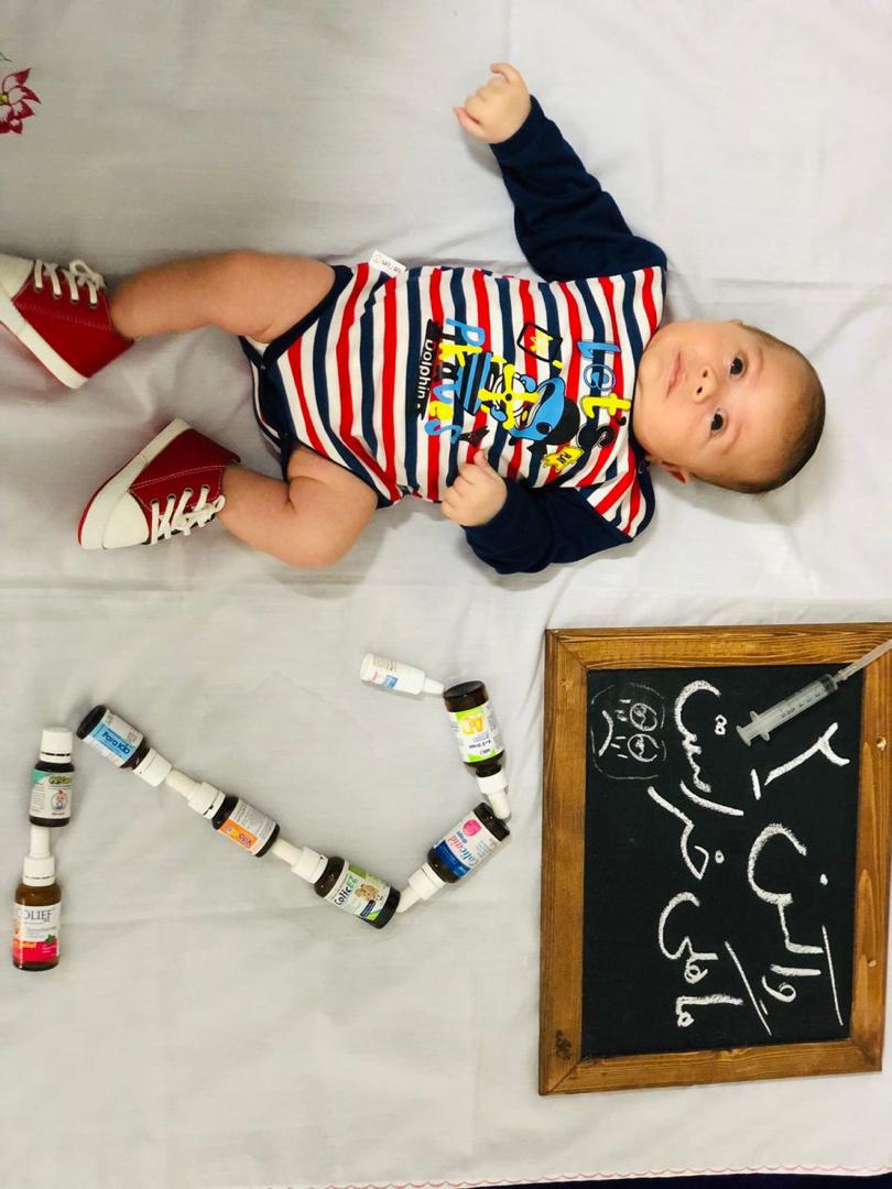 اولین خنده نوزاد امیرعباس سنبلی