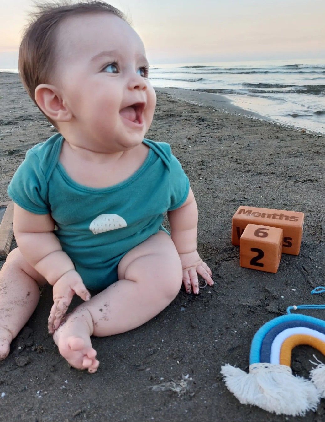 تم عکس تابستانی کودک آدریان