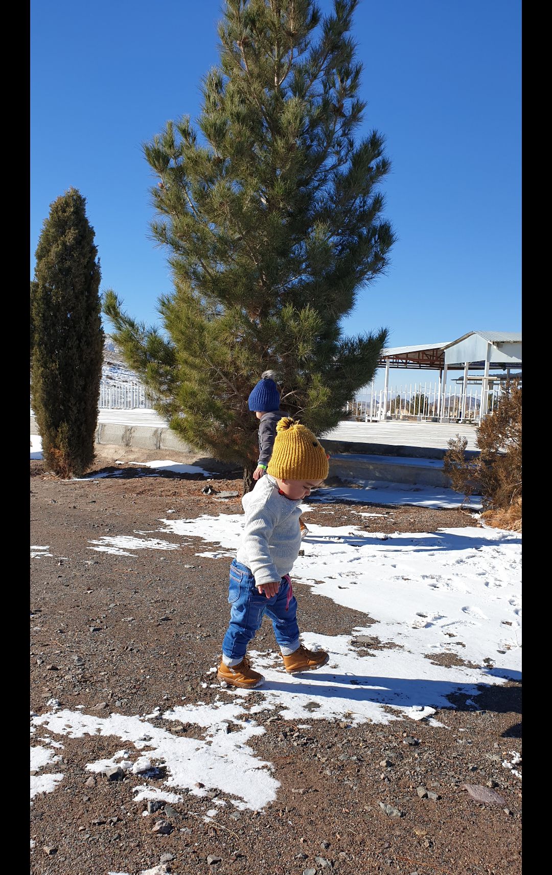 تم عکس زمستانی نوزاد سبحان کریمی