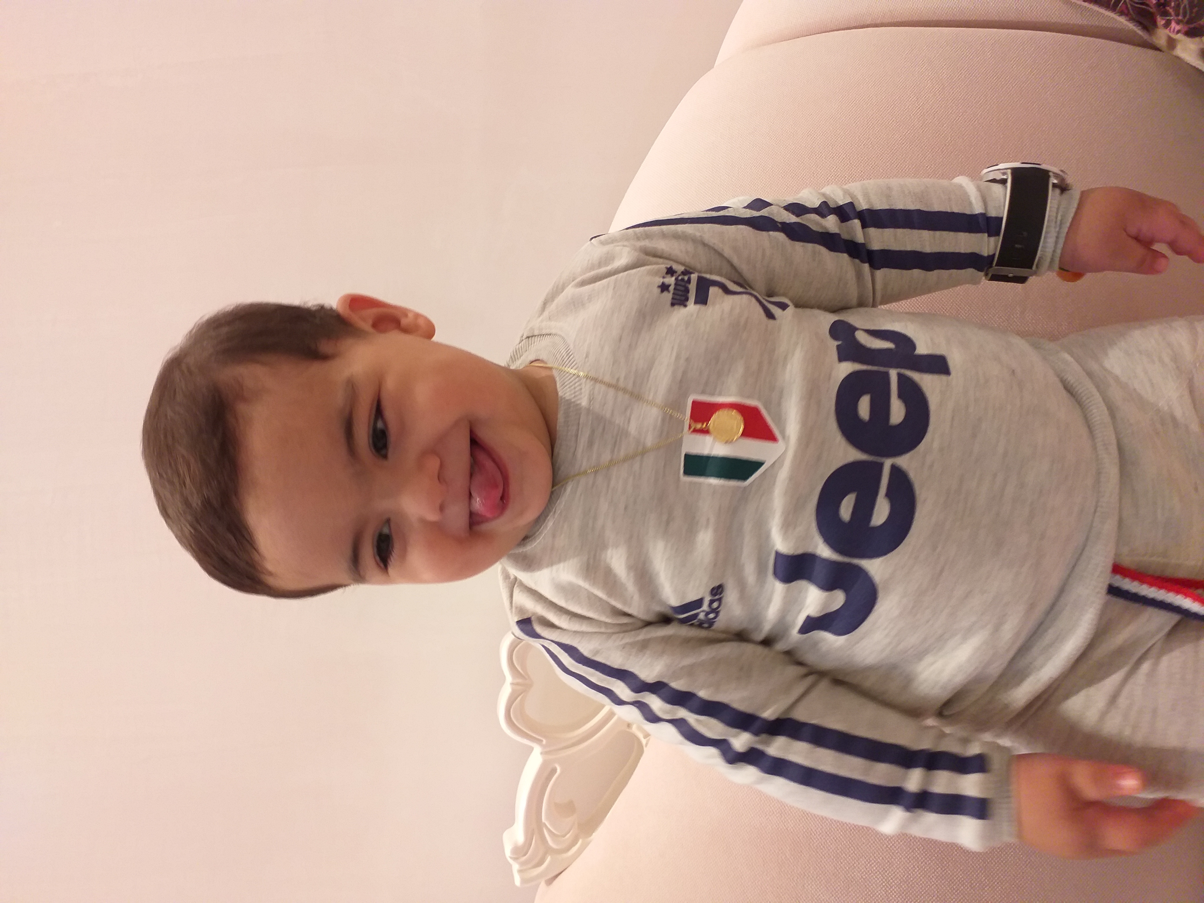 هفده ماهگی کودک محمدرضا محمدی