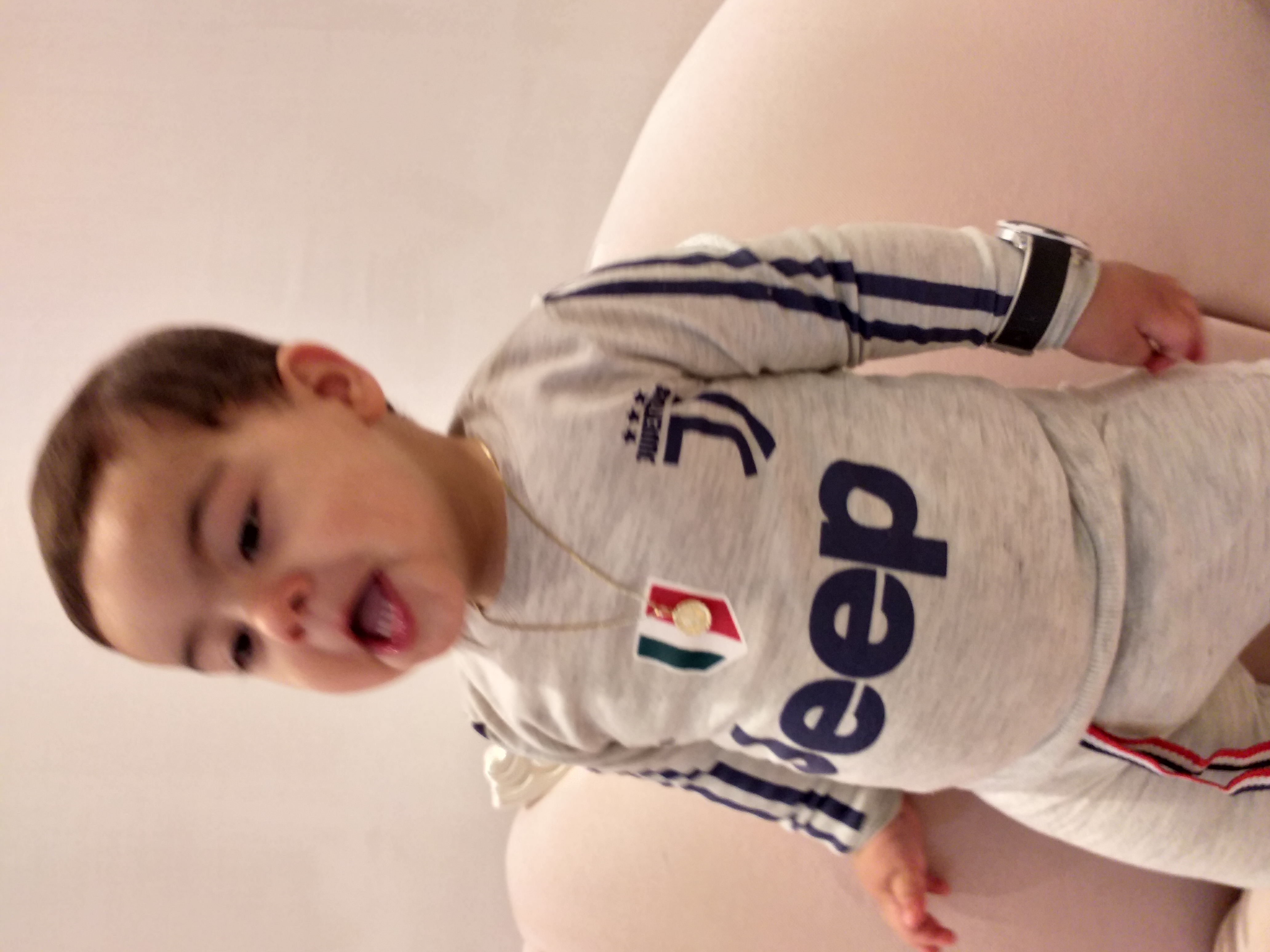 شانزده ماهگی کودک محمدرضا محمدی