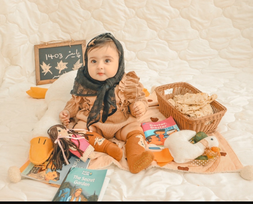 عکاسی با میوه نیلیا صدر