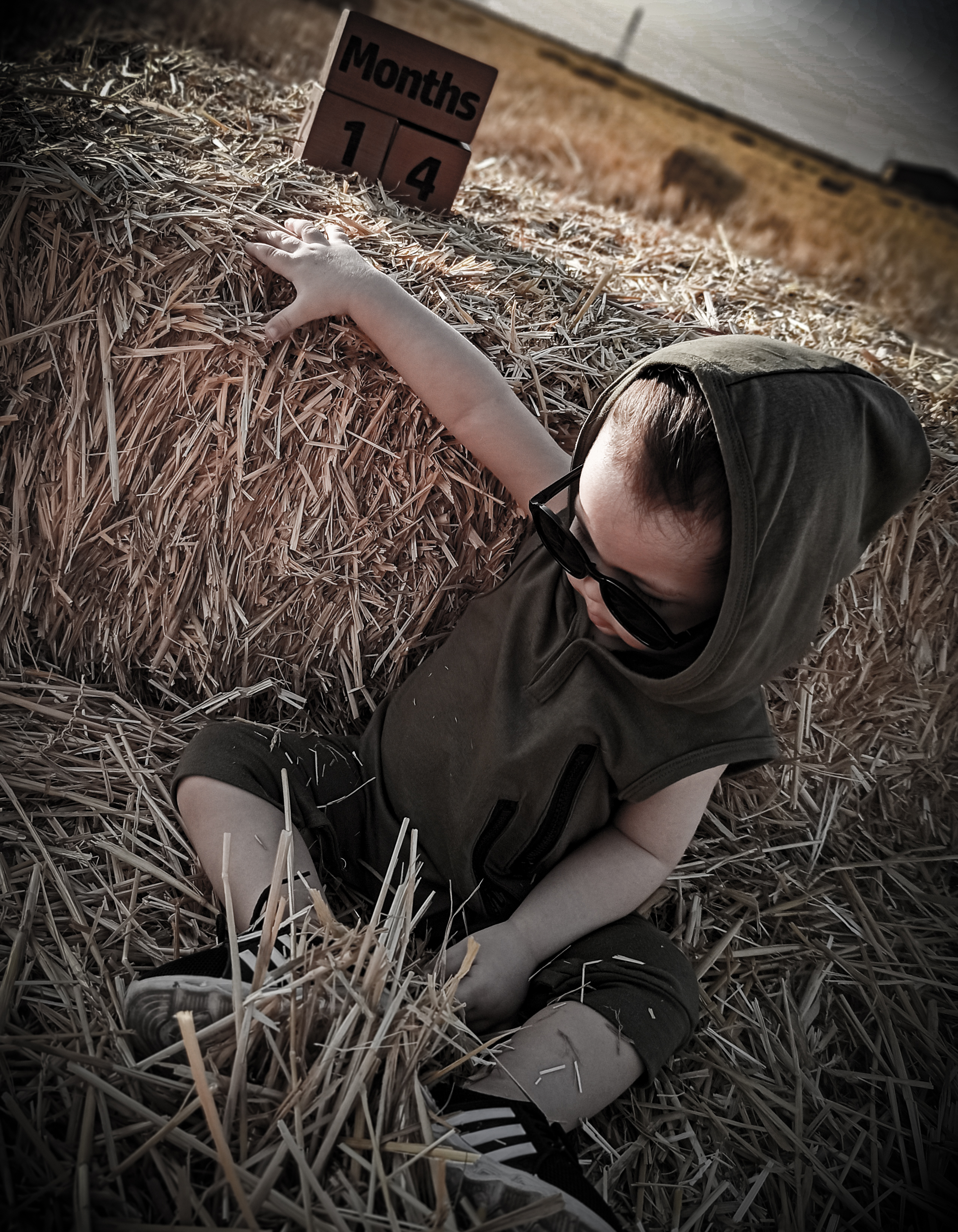 چهارده ماهگی_کودک آیکان غراوی