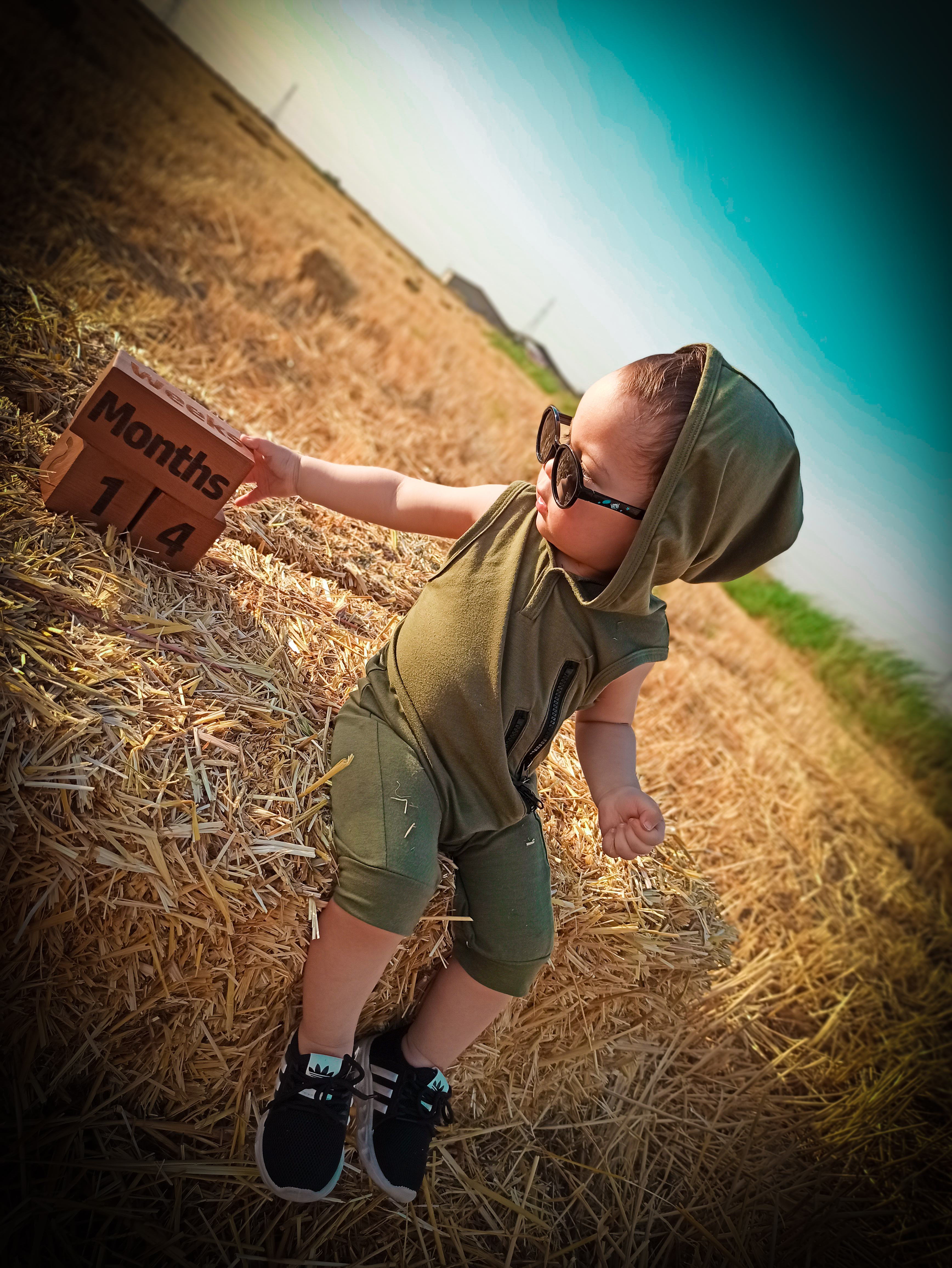 چهارده ماهگی_کودک آیکان غراوی