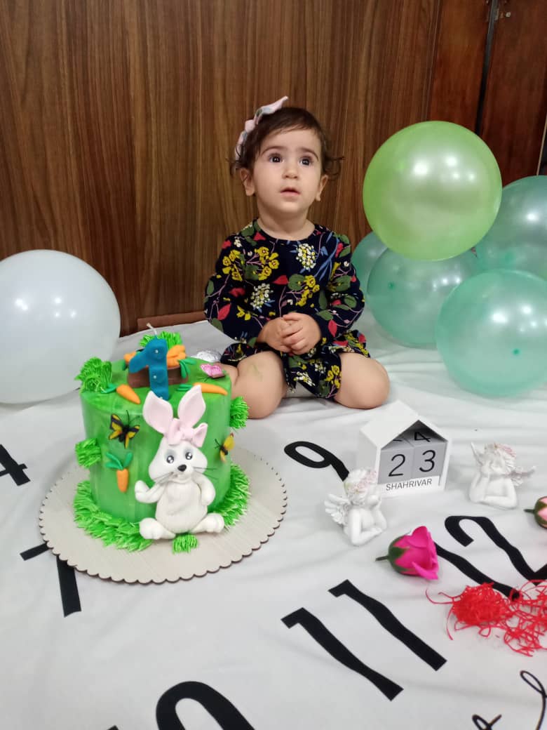 یازده ماهگی نوزاد ال آی عاقلی