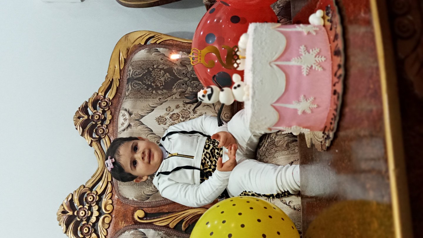 تم عکس زمستانی نوزاد الساناقربانزاده