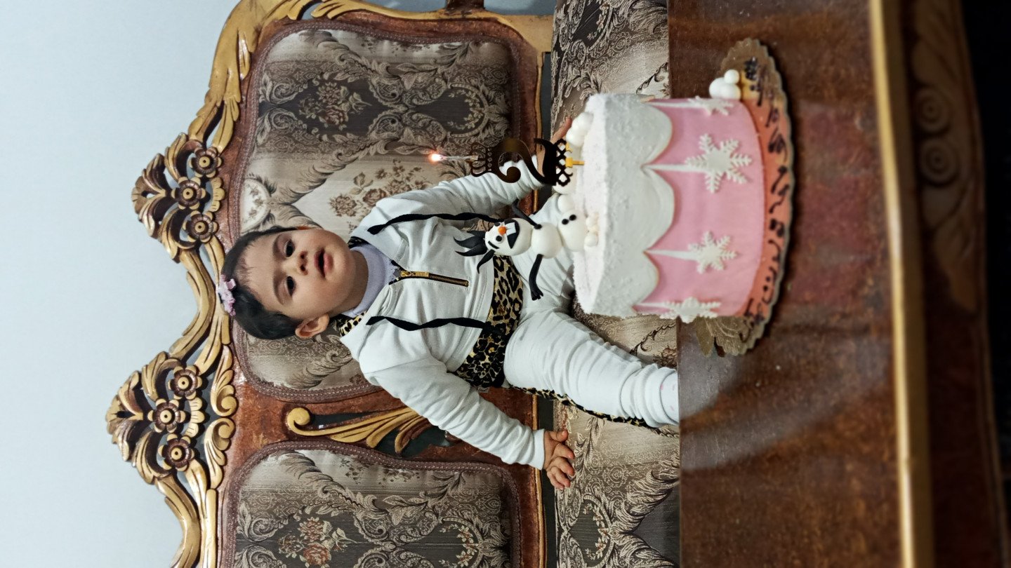 تم عکس زمستانی نوزاد الساناقربانزاده