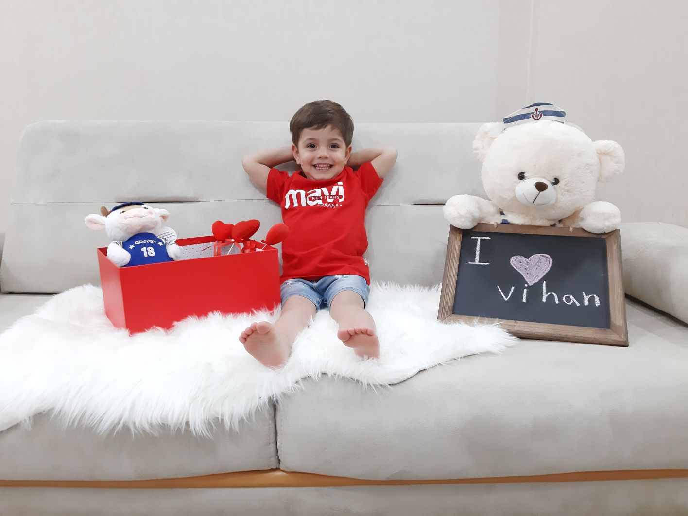 جشن ولنتاین کودک ویهان ارزانی بیرگانی