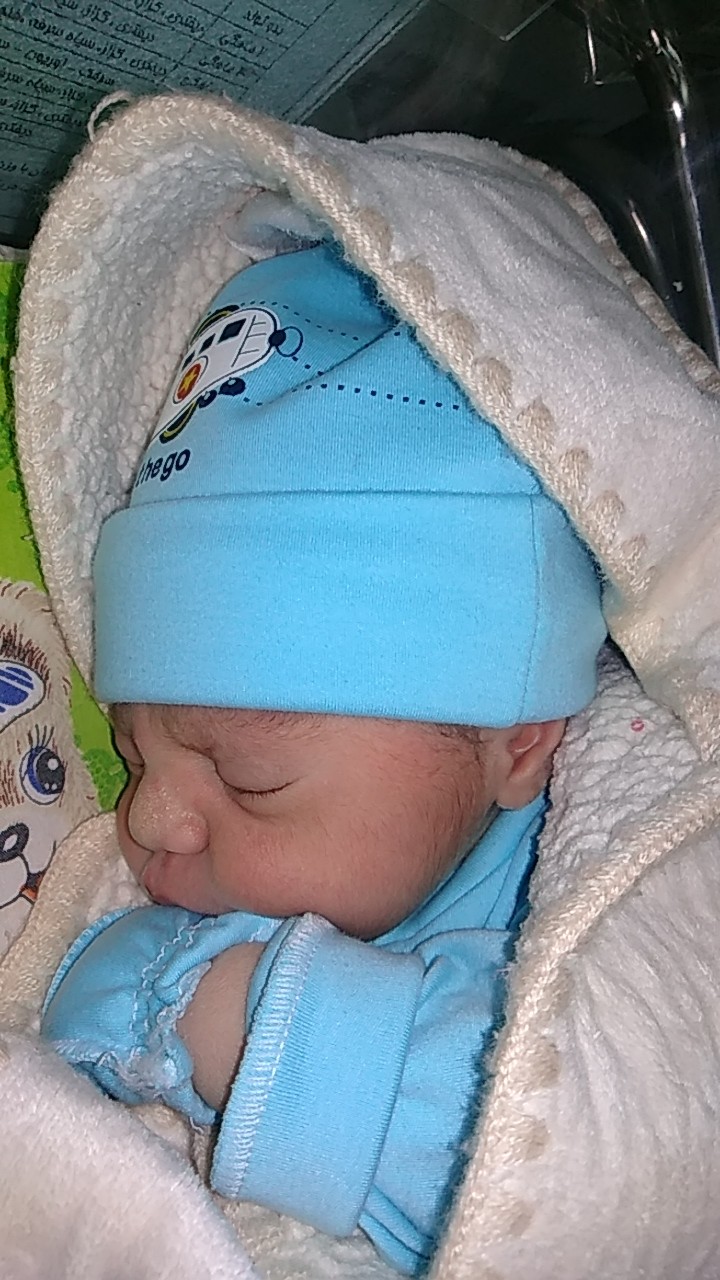 عکس نوزاد پسر آدرین سیاهی