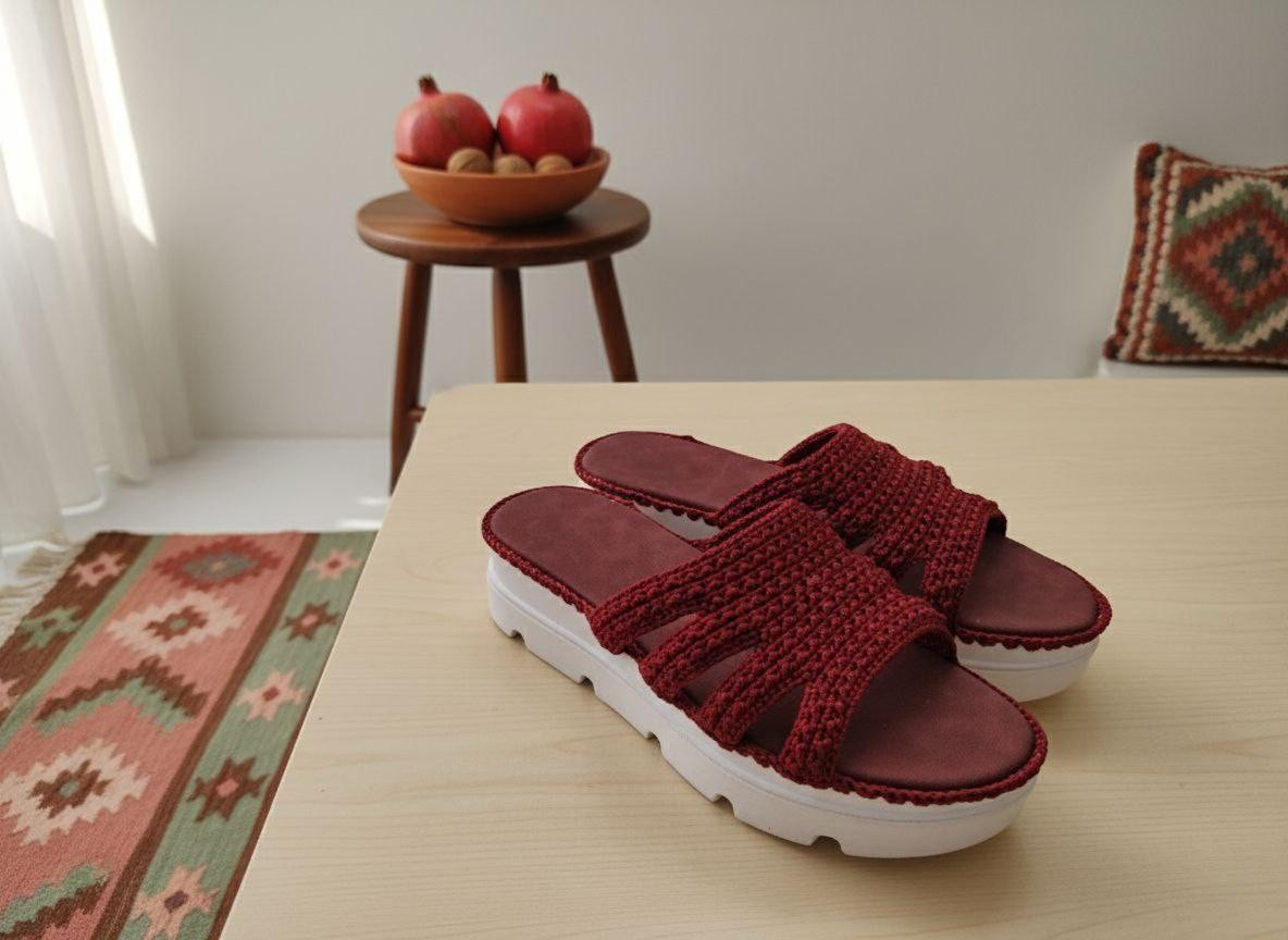 صندل بافتنی دست‌ساز زنانه